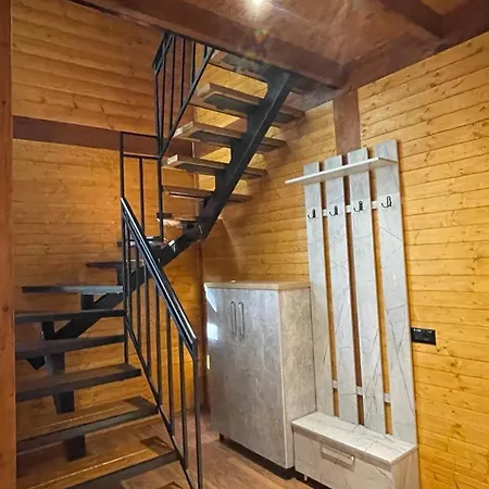 Mikpritja 2 Villa